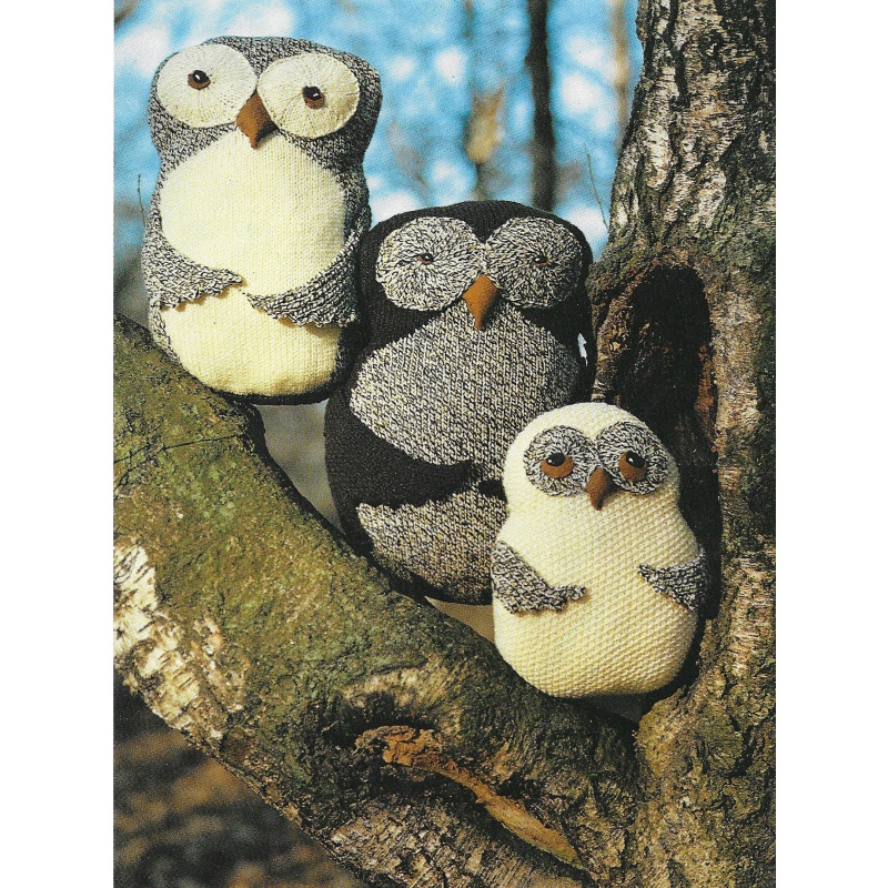 Owl Cushions / Toys Knitting Pattern