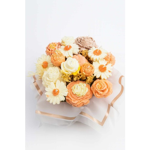 Soy wax flowers candles