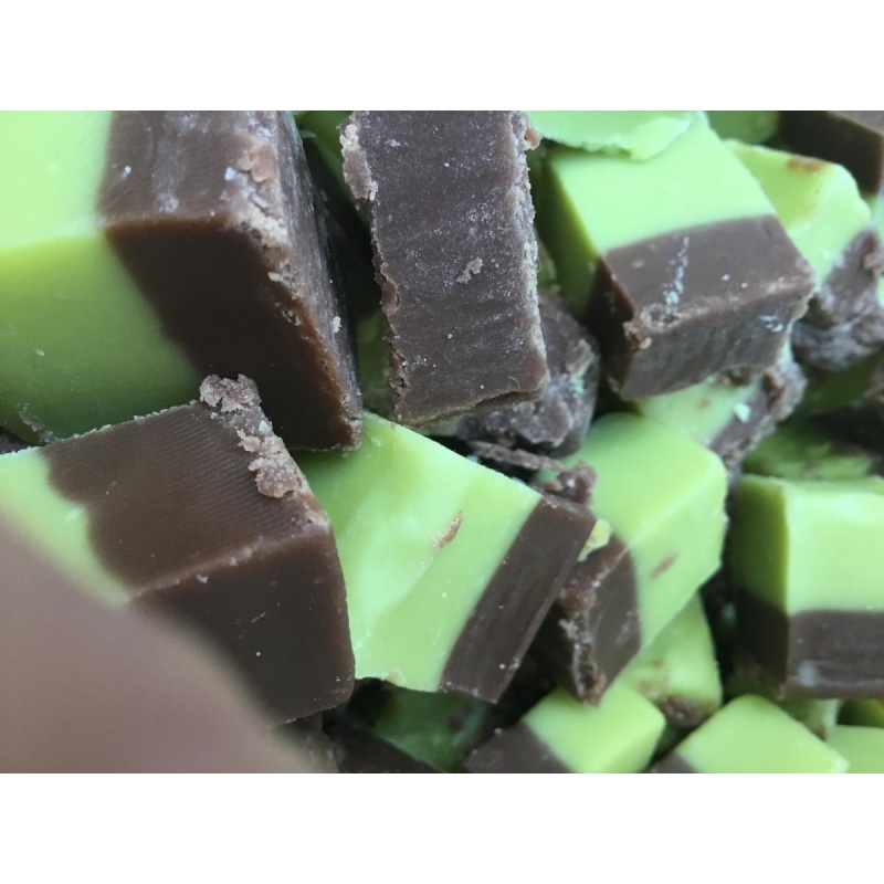 PEPPERMINT AND CHOCOLATE FUDGE 200g