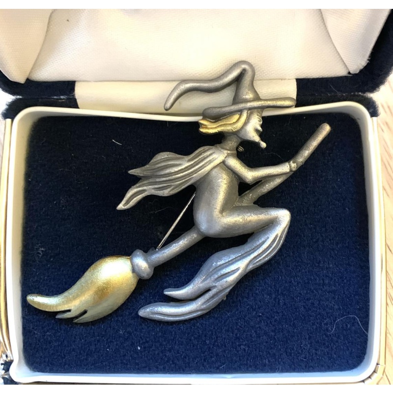 Large Flying Witch On Broom Grey Silver Broomstick Brooch