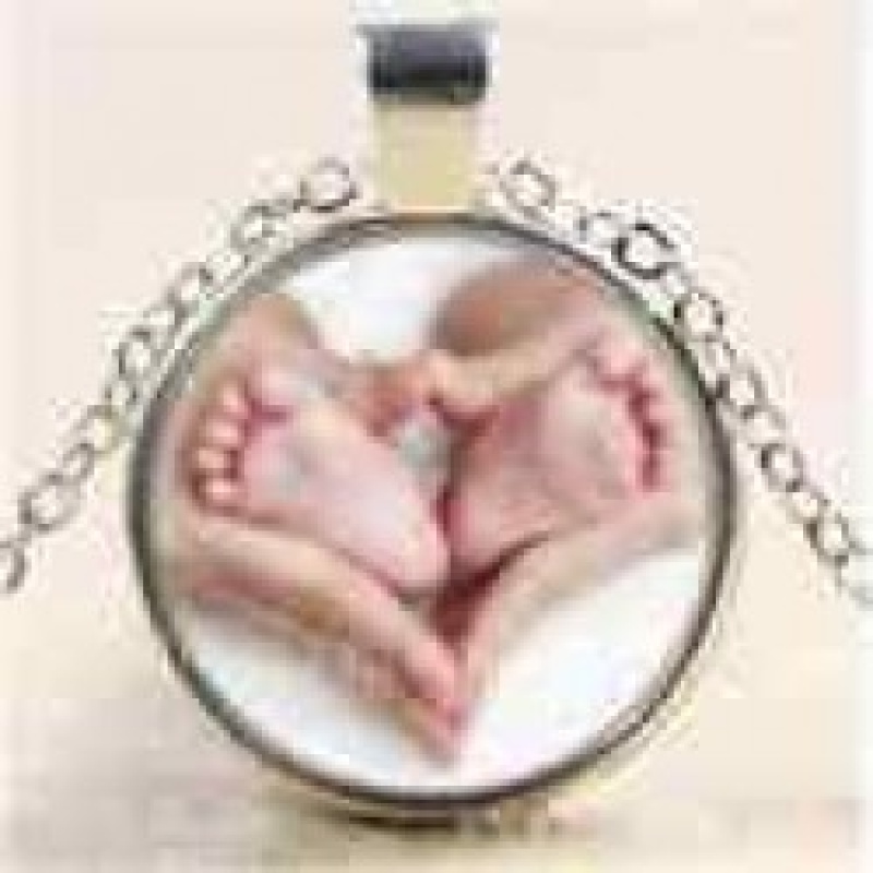 BABY FEET SPELL INFUSED PENDANT TO HELP WITH FERTILITY