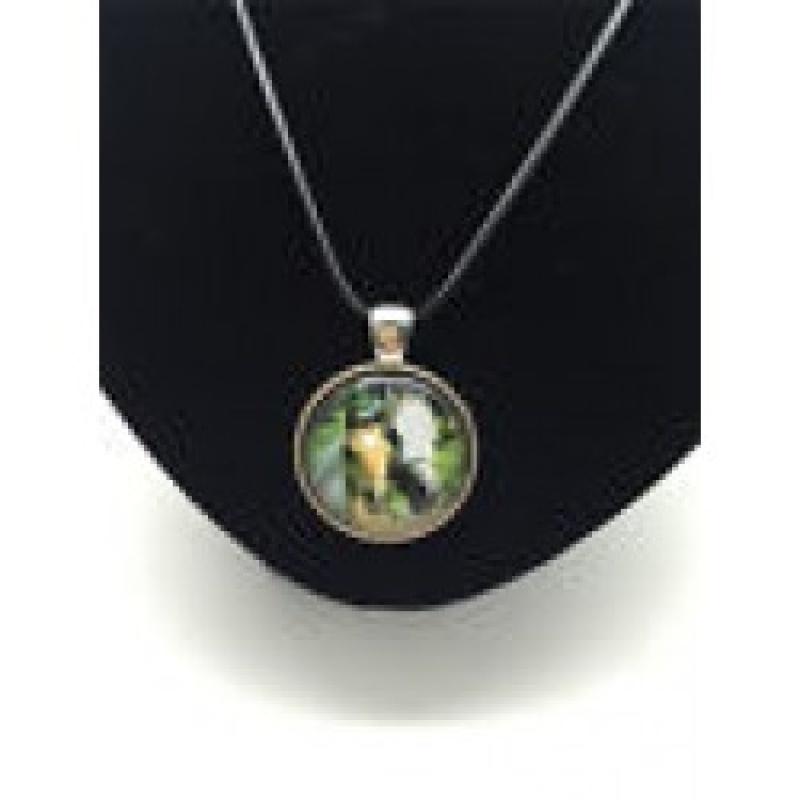 HORSES SPELL INFUSED PENDANT TO HELP WITH ENDURANCE