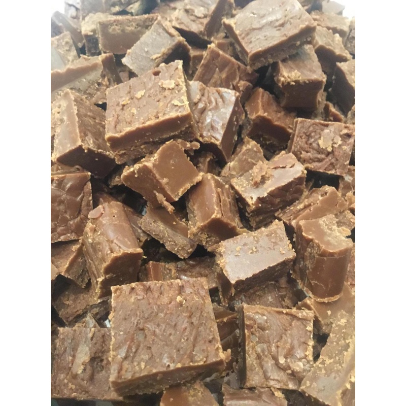 DAIRY FREE / VEGAN SALTED CARAMEL FUDGE 200g