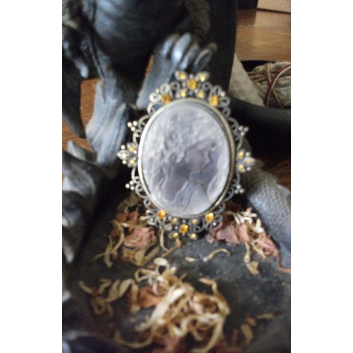 Offer bMystic Pendant Frau Wacholder from personal collection Powerful Magick