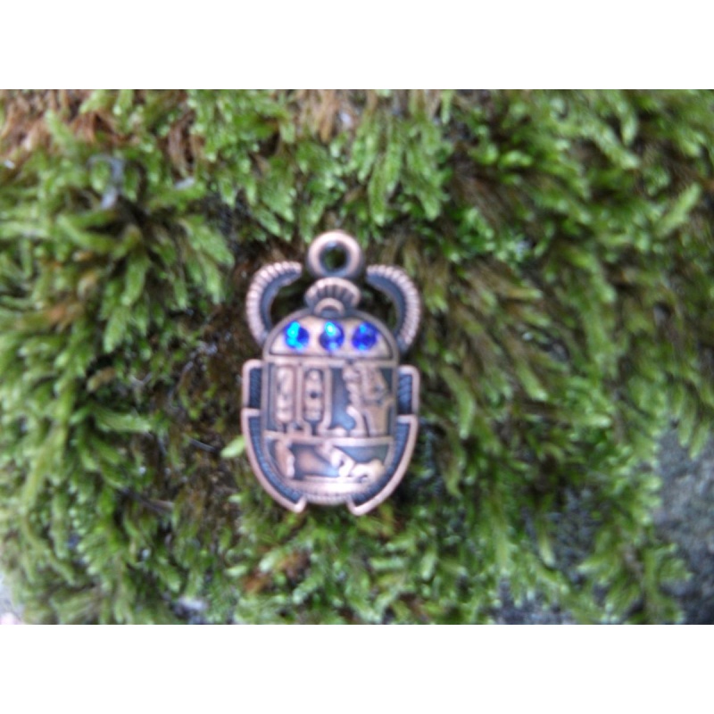 bMystic Egyptian Scarab Pendant