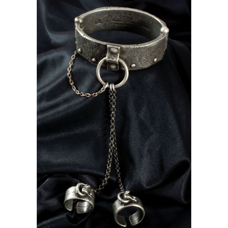 ALCHEMY GAOLER'S SHACKLE BRACELET - EXTREMELY RARE AND COLLECTIBLE MID 90'S