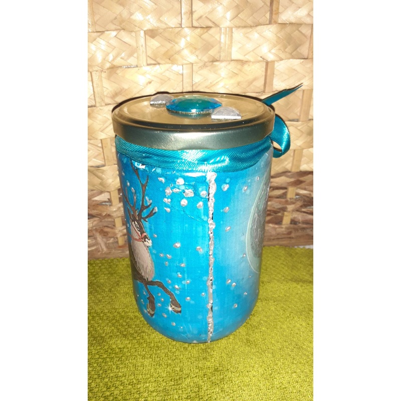 Santas Sleigh Enchanting Decoupage Jar: Silver Liner, Sparkling Strass, and LED Glow for Your Christmas Delight