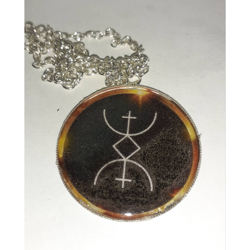 Quidance Russian Rune Pendant. Unlock Wisdom and Truth with the Guiding Rune Pendant: Enhance Meditation, Intuition, and Decision-Making