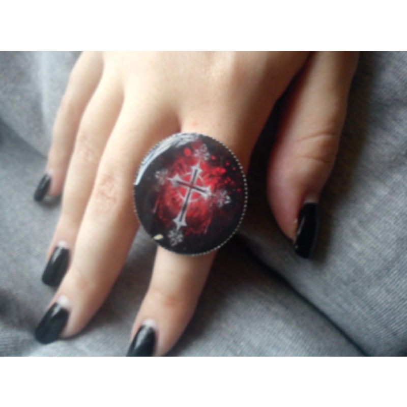 The Gothic Cross Adjustable Ring: Embracing Mysterious Occult Culture in Black and Red