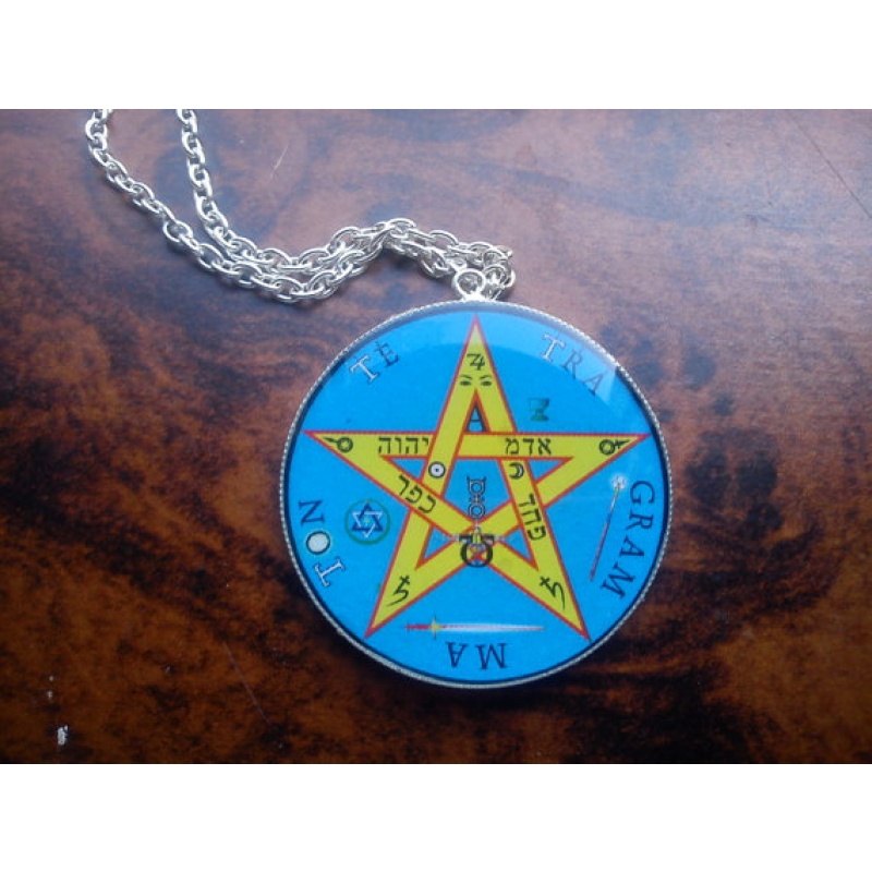 Tetragrammaton Pentacle necklace. Eliphas Levi's Pentagram for protection, charm, Amulet wiccan, magical,the ancient power name of God