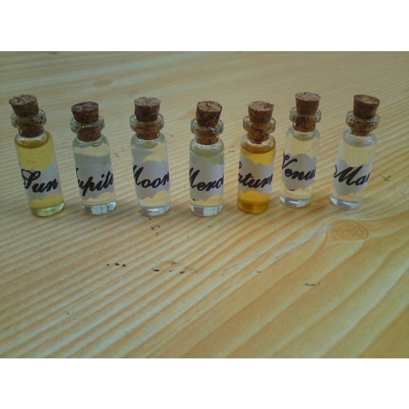 7 Planetary Oils Set. Venus , Jupiter , Sun , Saturn , Mercury , Mars , Moon . Prophetic dreams, psychic protection,purification, success