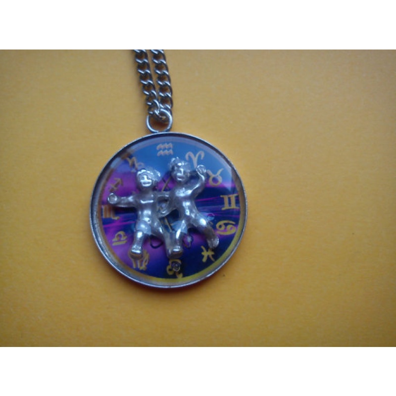 Gemini 3D Astrological Sign Pendant: A Celestial Ode to the Dynamic Twins of the Zodiac