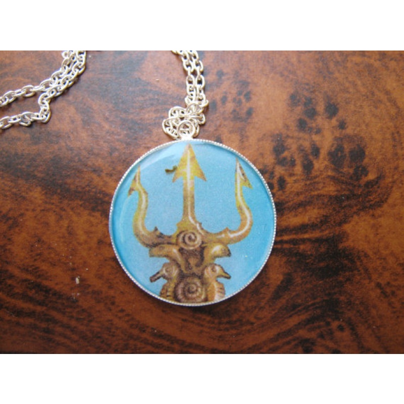 Poseidon's trident pendant. Neptune's Spears.Α Greek Amulet symbol who brings good luck. For sexual energy and ability to impregnate